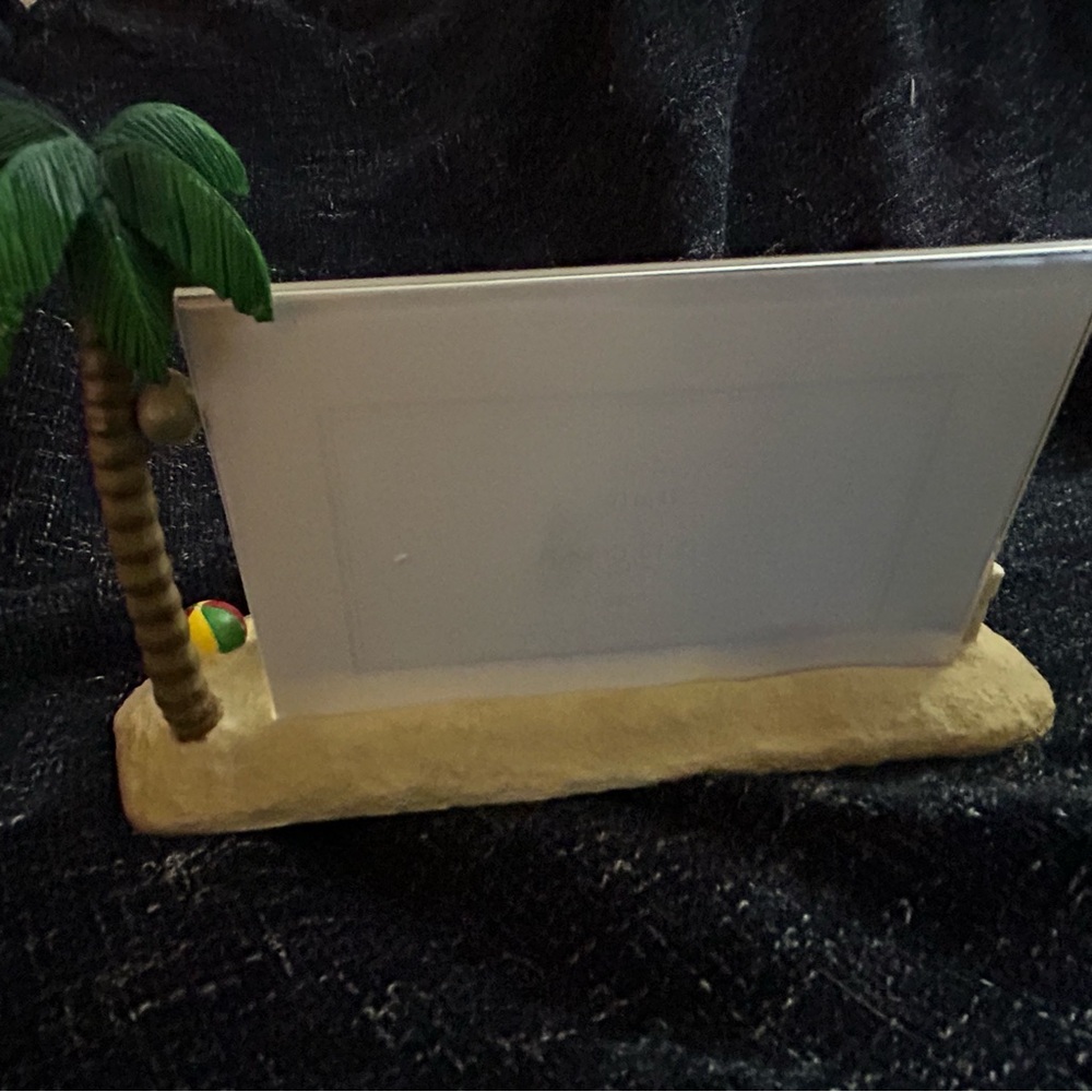 Sonoma Coastal Sandcastle Photo Frame - Cream and Green - Picture 4 of 7